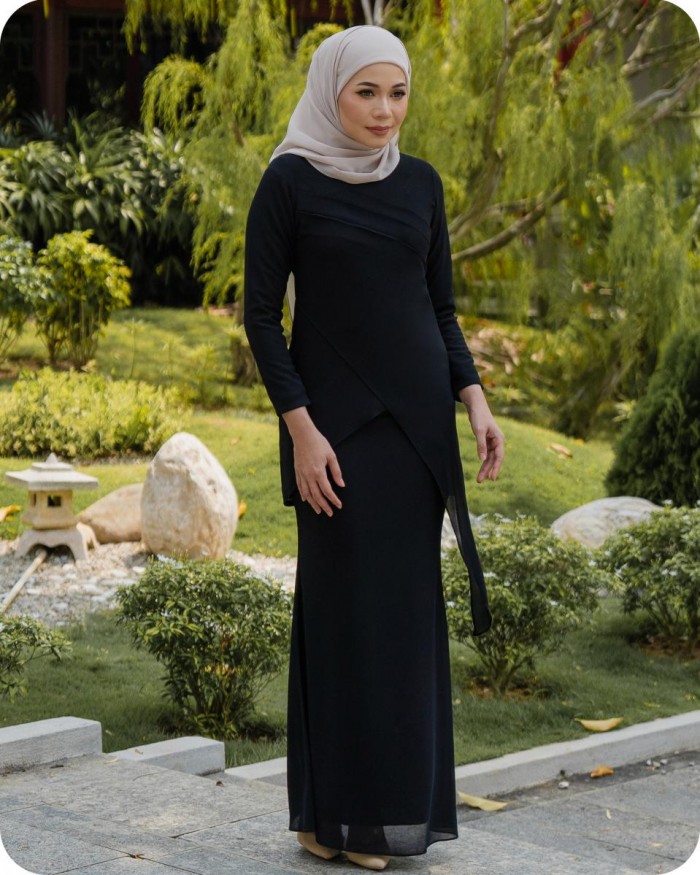 CATHELYN KURUNG - BLACK