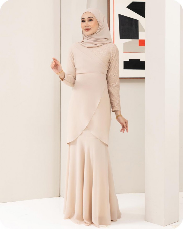 CASSANDRA KURUNG - BEIGE