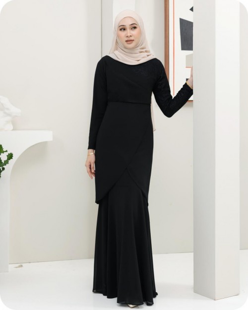 CASSANDRA KURUNG - BLACK