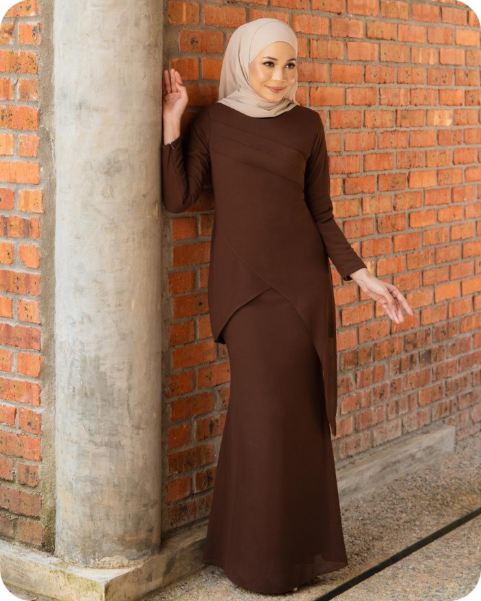 CATHELYN KURUNG - DARK BROWN