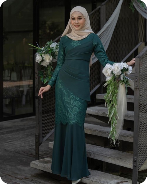 DELUNA KURUNG - EMERALD GREEN