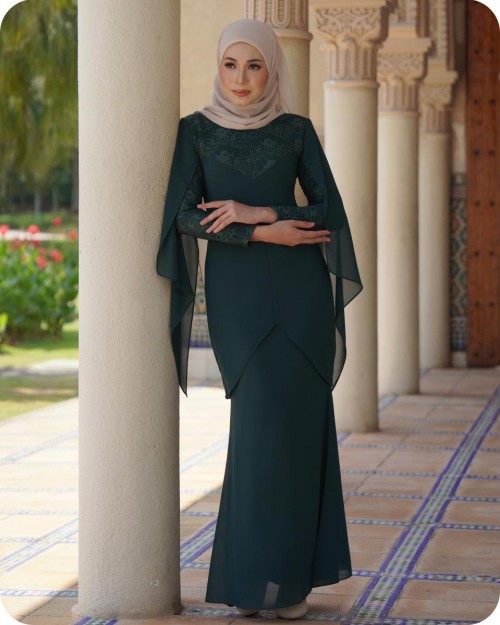 TYARA KURUNG - EMERALD GREEN