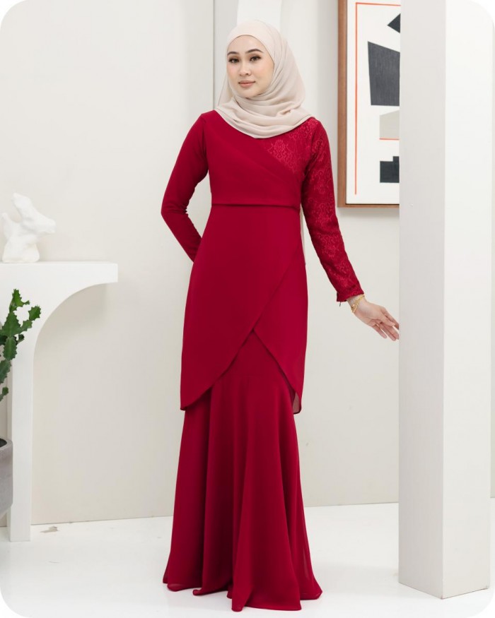 CASSANDRA KURUNG - MAROON