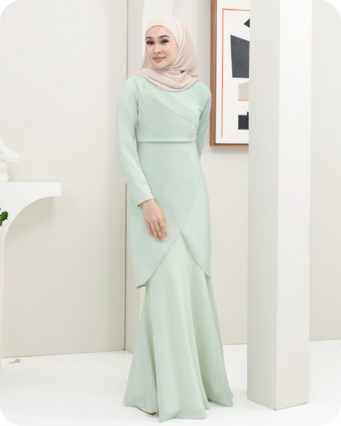 CASSANDRA KURUNG - MINT GREEN