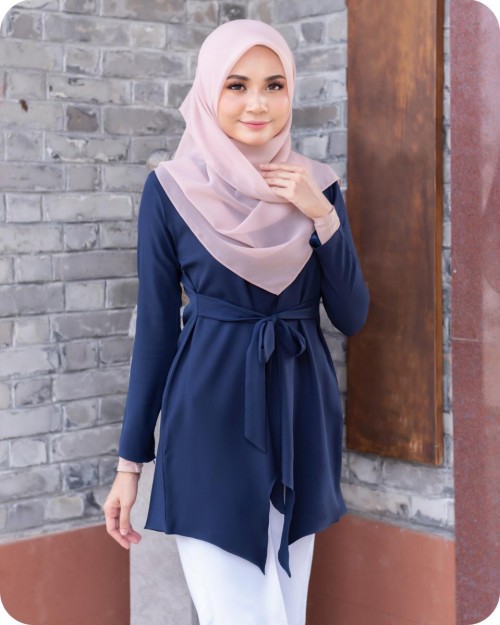 PRINCELLA BLOUSE - NAVY BLUE