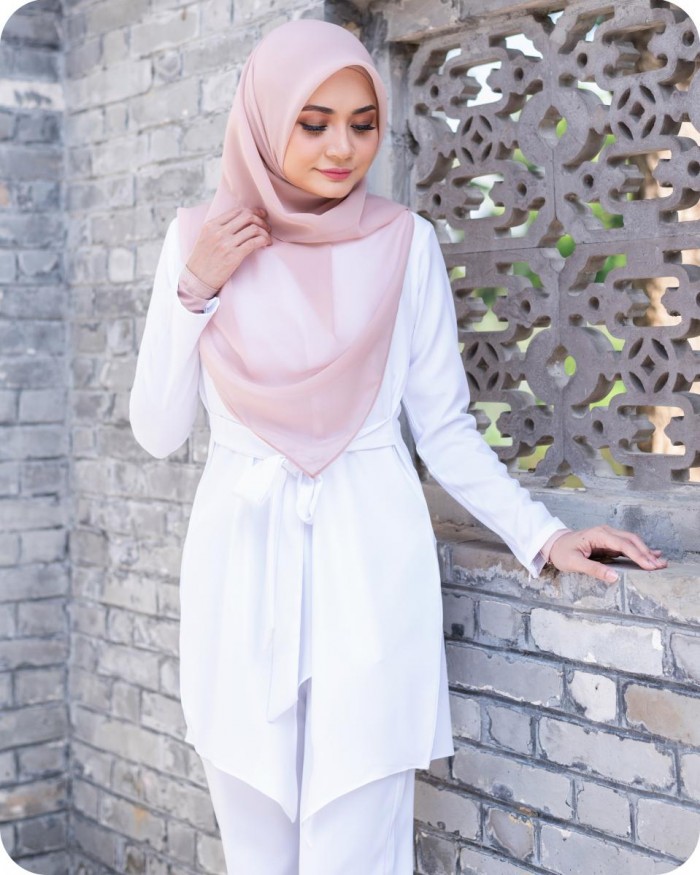 PRINCELLA BLOUSE - PURE WHITE